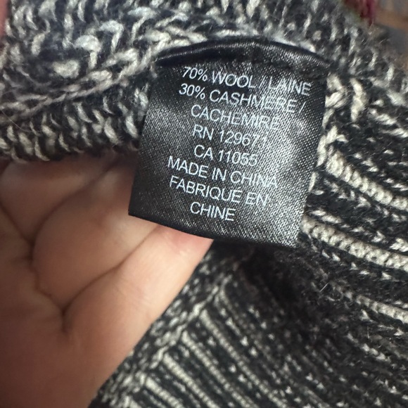 Skull Cashmere Wool & Cashmere Skull Cardigan size small - Picture 5 of 5